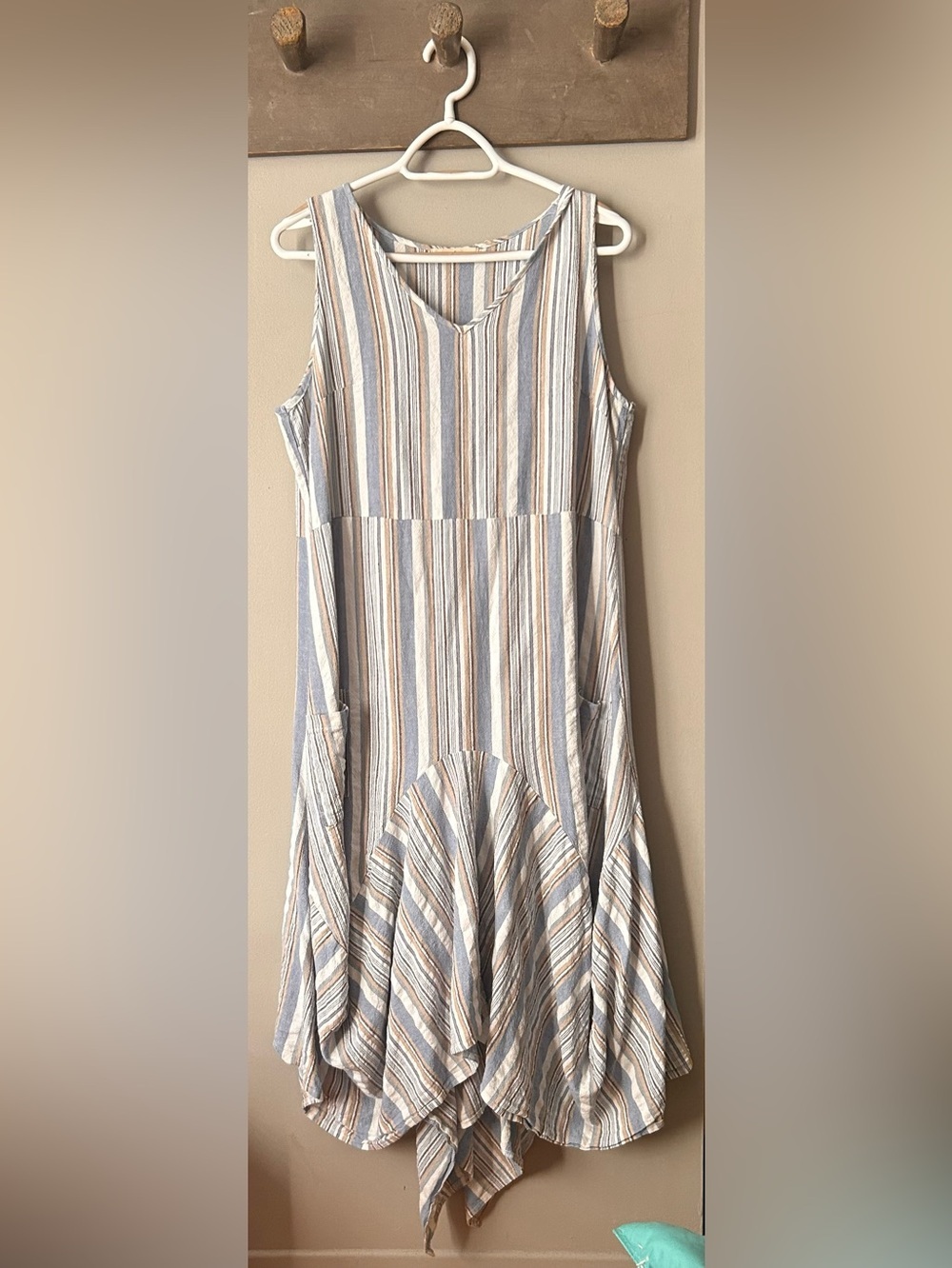 l’affaire LA Asymetrical hem dress - Picture 2 of 15
